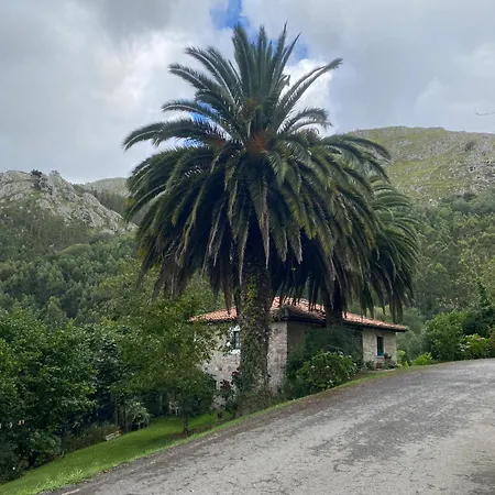 La Casina De La Fragua * Lastres